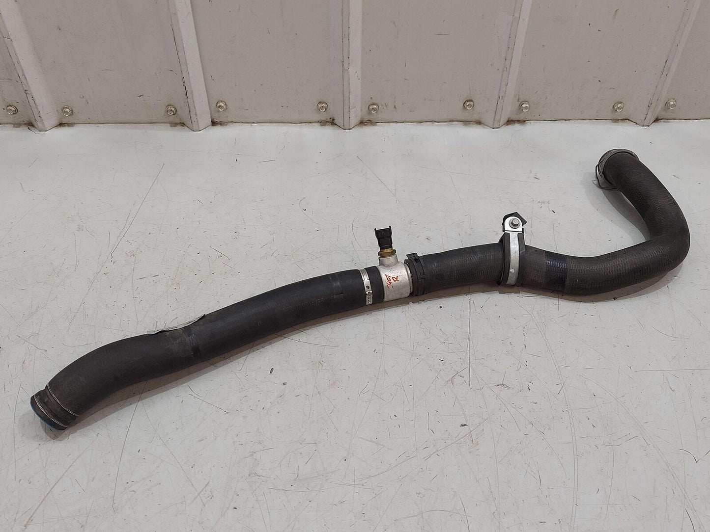 2017 MCLAREN 570S RIGHT RADIATOR HOSE PIPE W/ SENSOR 13L0242CP