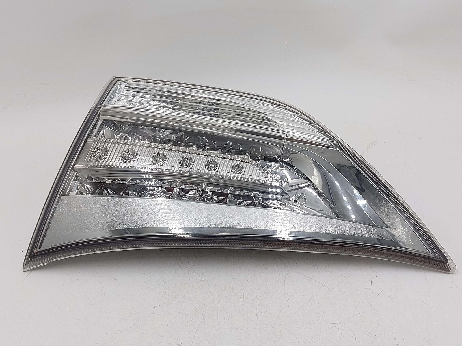 11-20 TOYOTA SIENNA SE RIGHT TAIL LIGHT LAMP INNER CLEAR LENS 8158008020