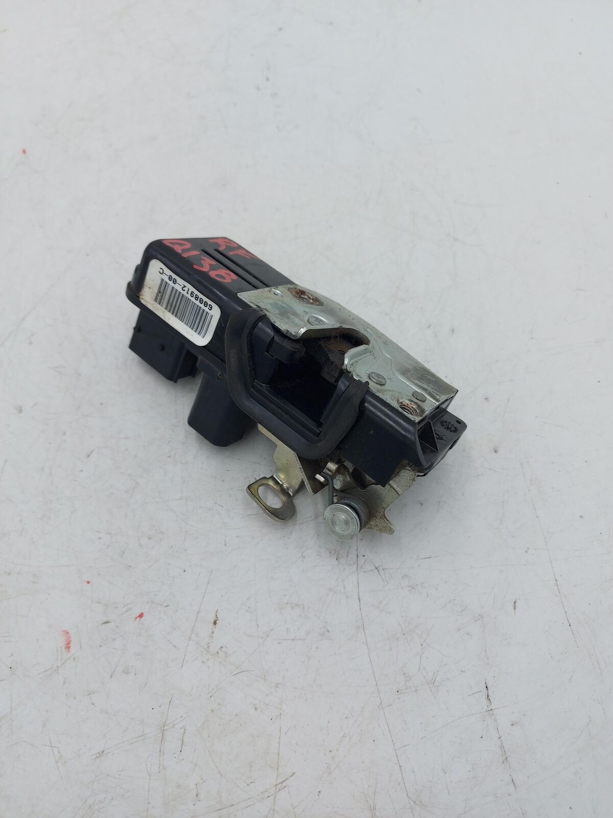 2014 TESLA S FRONT RH Right Door Latch 6008912-00-C 126K KM's