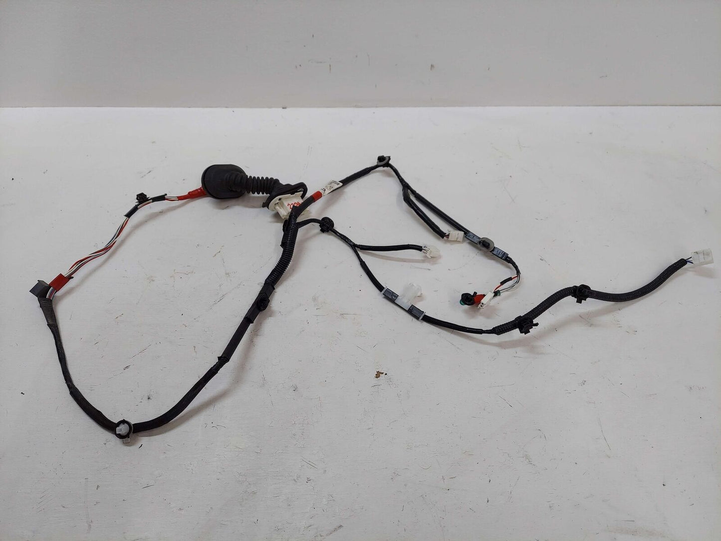 2018 TOYOTA 4RUNNER REAR RIGHT DOOR WIRE HARNESS 8215335280