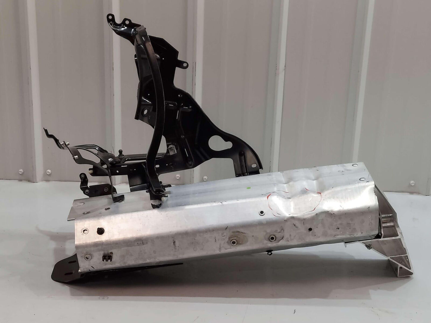 2023 Mclaren Artura Front RH Right Frame Horn Rail 16A0028CP 3K KMS *NOTES*