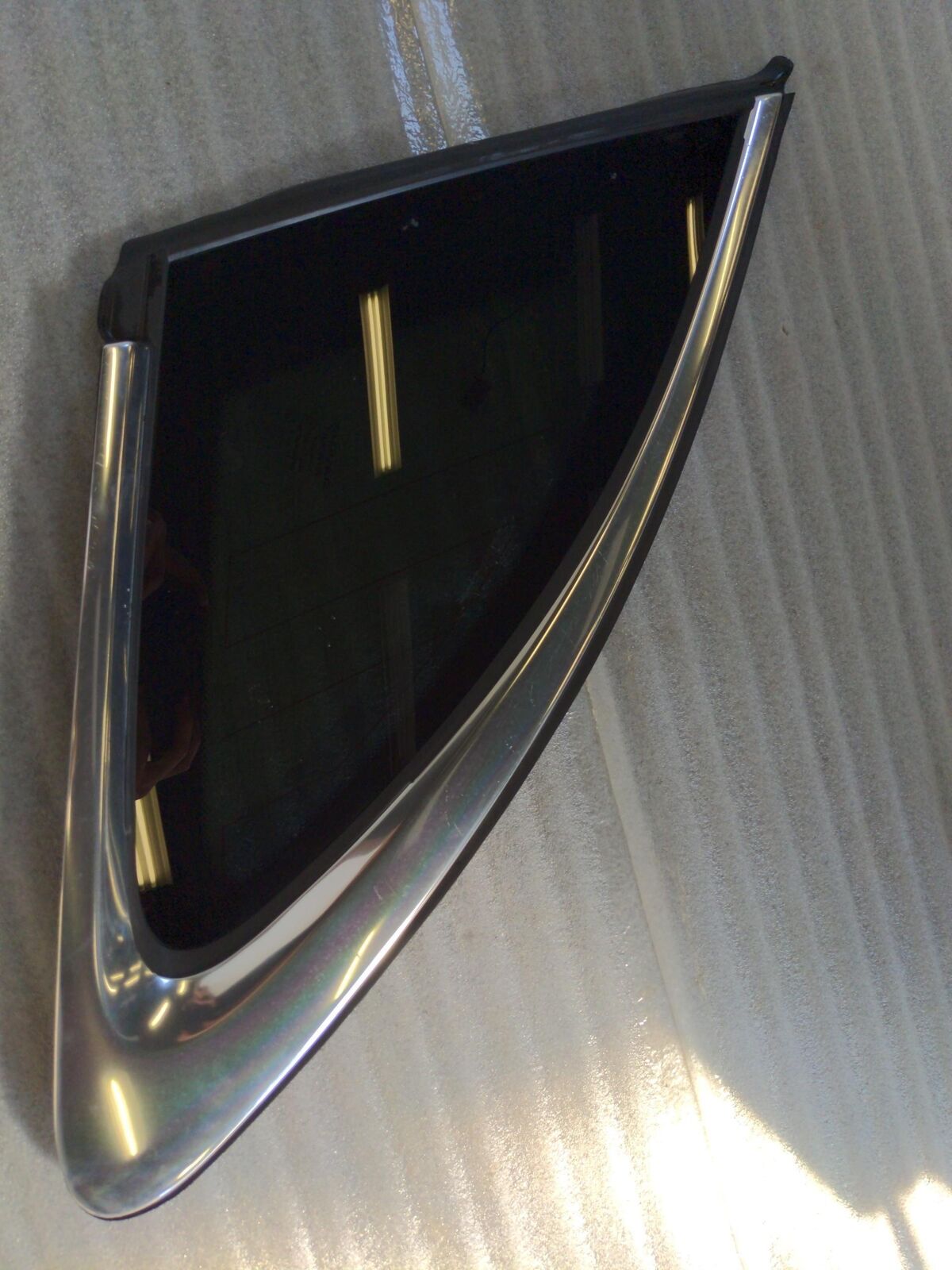 17-20 JAGUAR F-PACE Left Quarter Glass Window 43R-011604 Bright Chrome Moulding