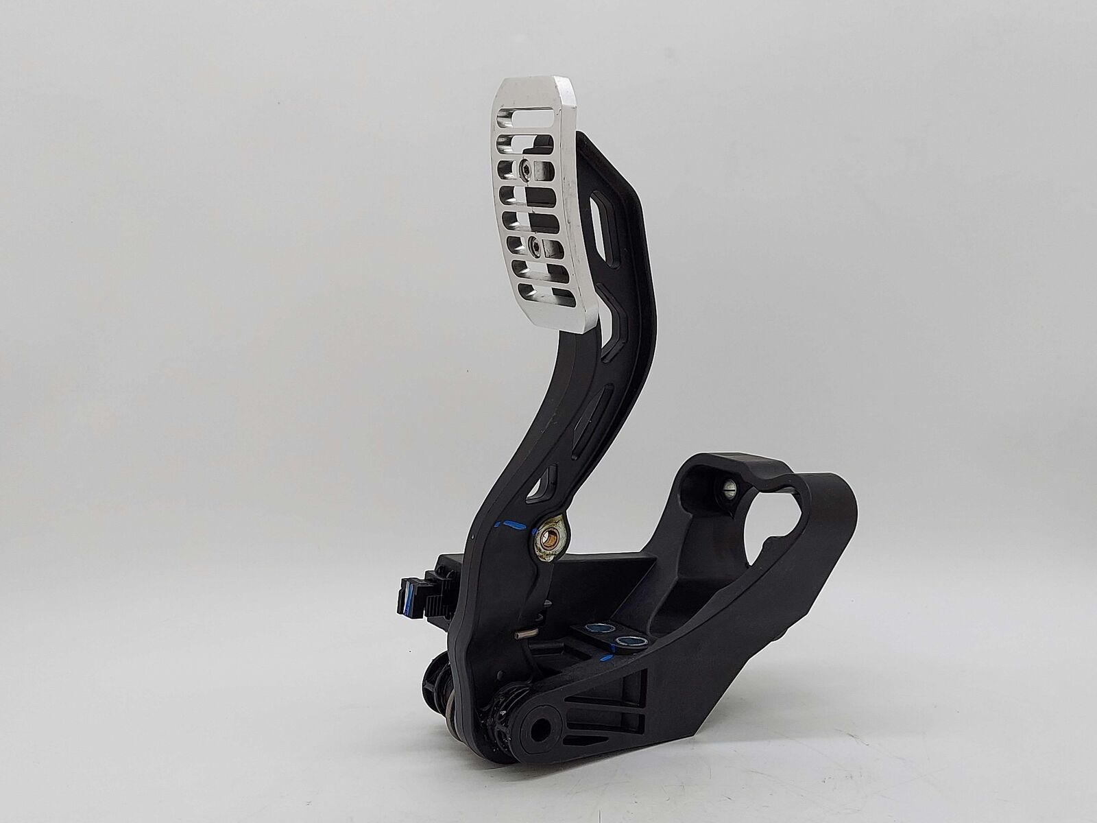 2021 MCLAREN GT BRAKE PEDAL 11CA001CP 01