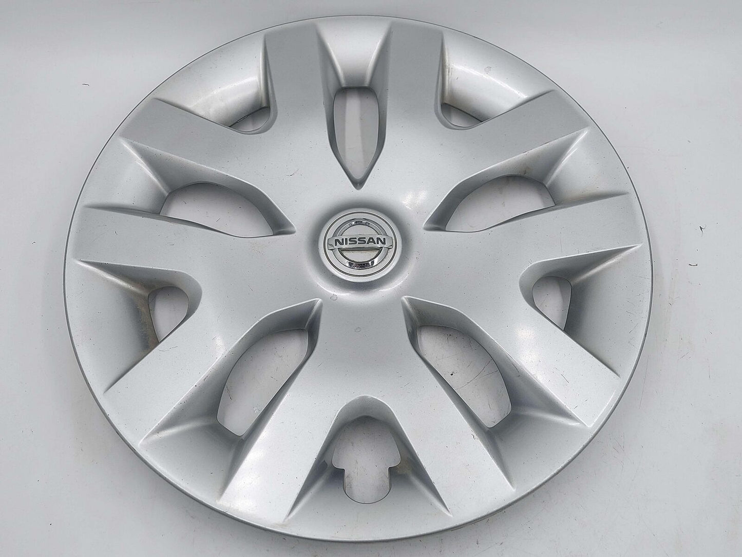 17-21 NISSAN QASHQAI WHEEL COVER 16" 403151KL0B *SCRATCHES*