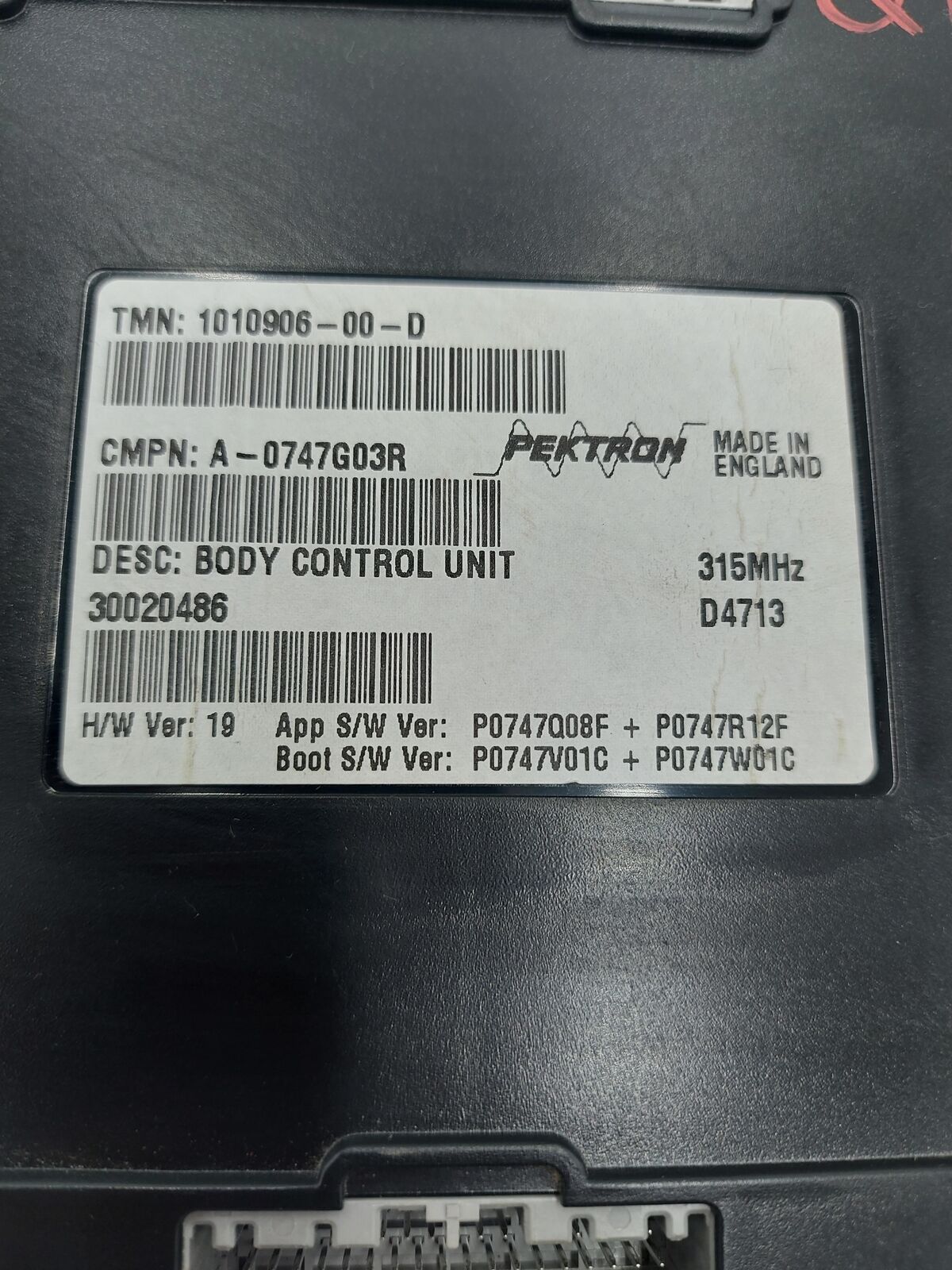 14 TESLA S 1010906-00-d Body Control Module