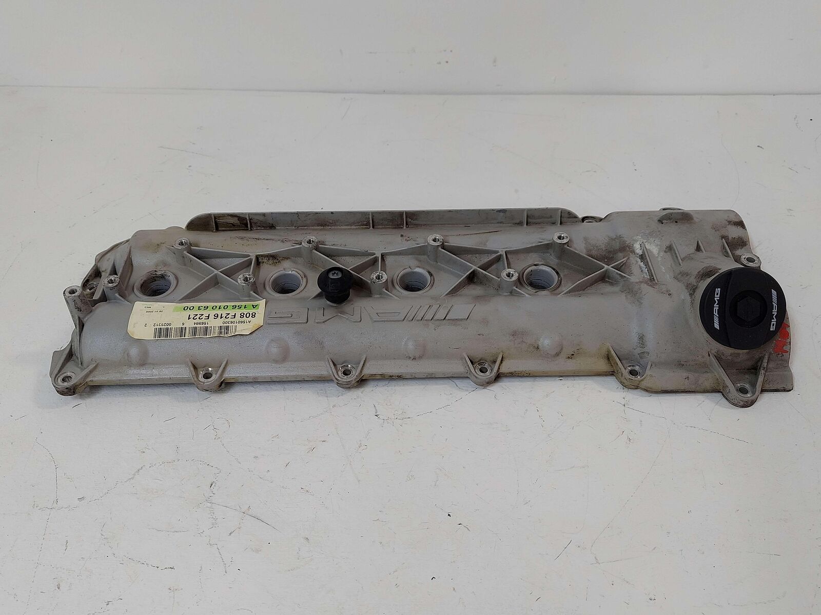 08-12 Mercedes S63 AMG 6.3L LH Lefet Valve Cover A1560106300 A1560160205