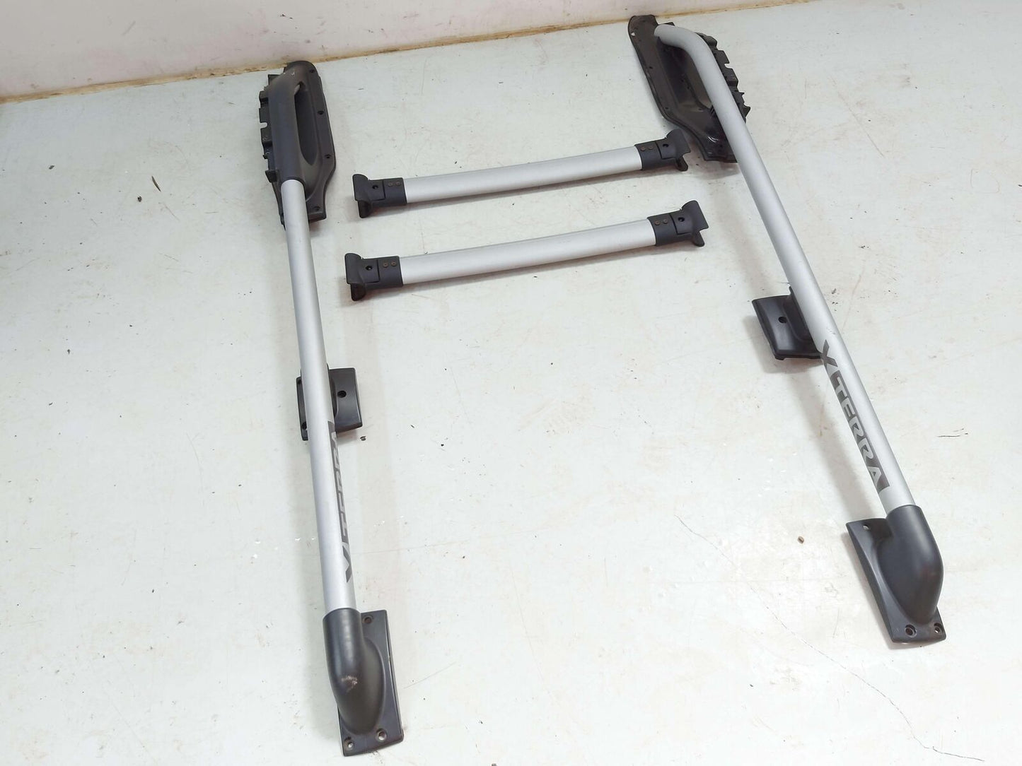 2013 NISSAN XTERRA ROOF RACK RAILS W/ CROSSBARS *NOTE