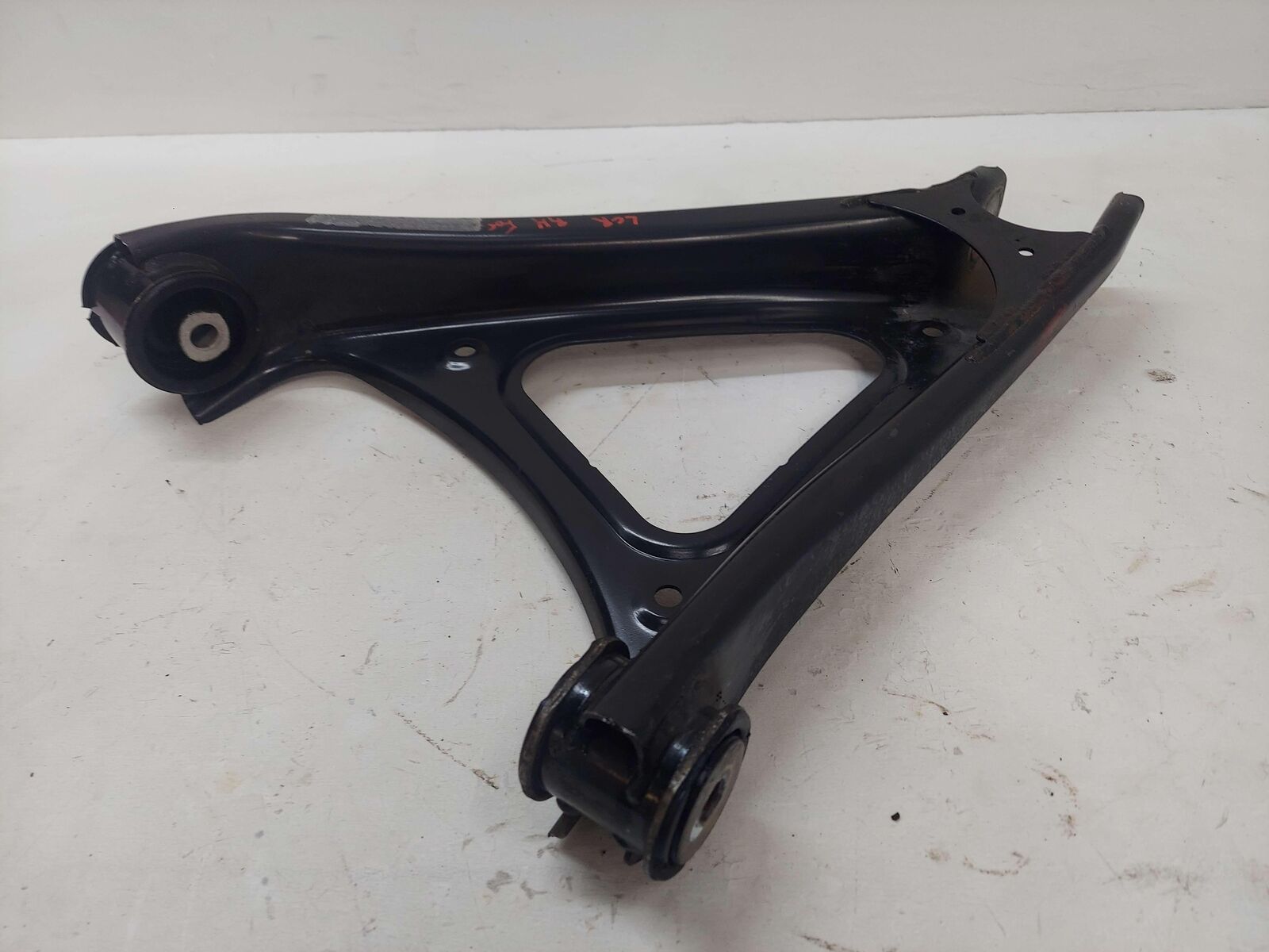 13 14 16 17 18 PORSCHE CAYENNE 958 S E-HYBRID REAR RIGHT LOWER CONTROL ARM