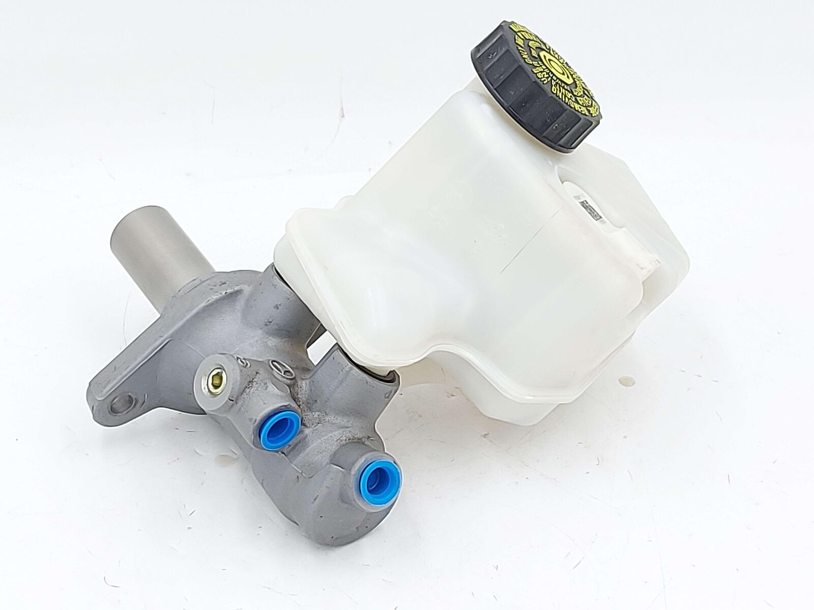 12-14 Mercedes W218 CLS63S AMG BRAKE MASTER CYLINDER 2124300001