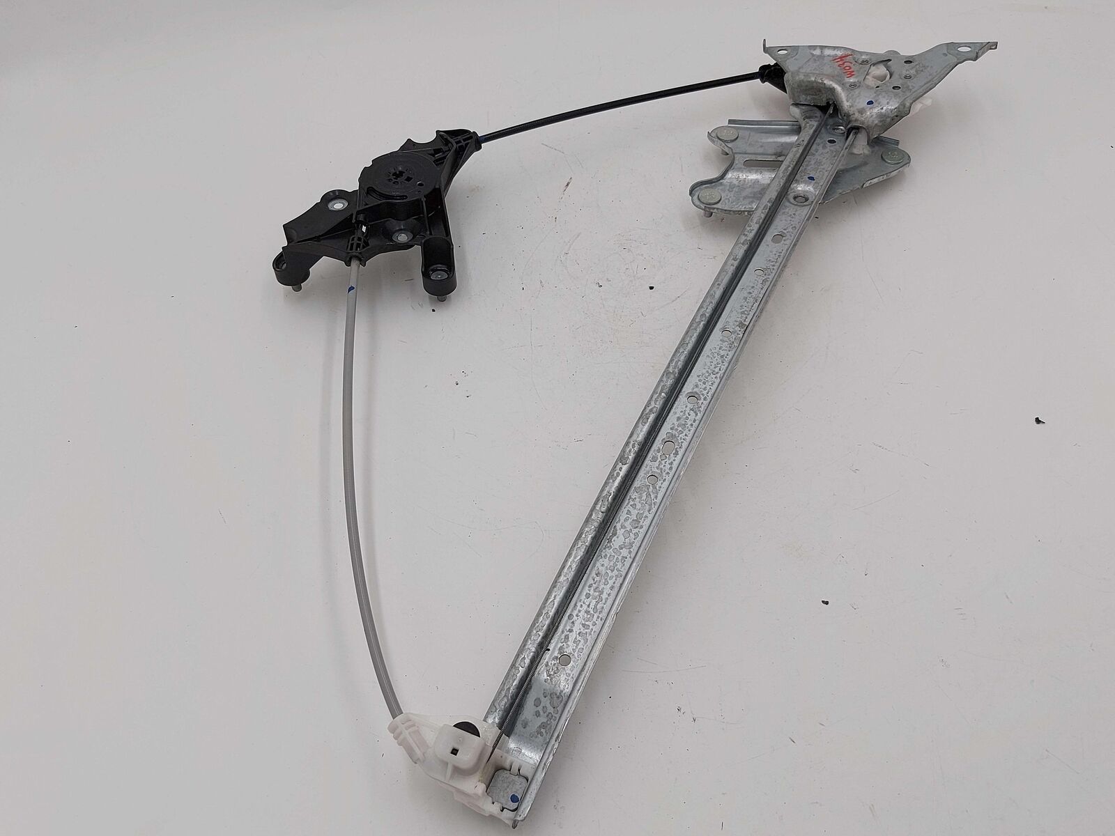 20-23 TOYOTA HIGHLANDER FRONT LEFT DOOR WINDOW GLASS REGULATOR 698020E101