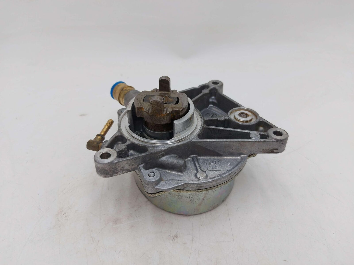 13-18 PORSCHE CAYENNE GTS 958 3.6L VACUUM PUMP 7PP100011T