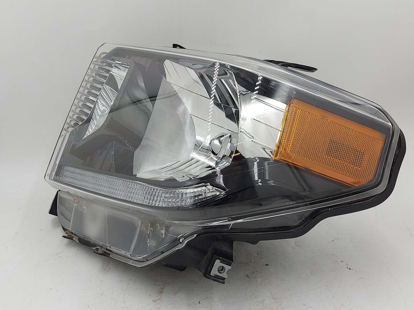 18-21 TOYOTA TUNDRA SR5 LEFT HEADLAMP HALOGEN LED DRL LEVELING 811500C130