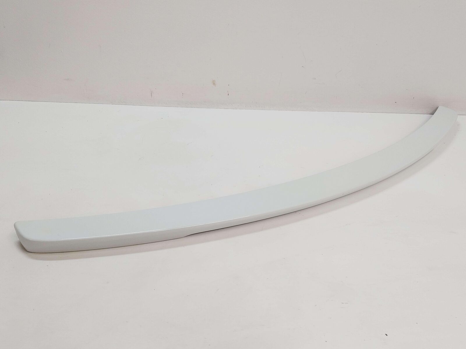 10-15 JAGUAR XF X250 REAR SPOILER POLARIS WHITE C2Z5623XXX *VERY MINOR SCUFF*