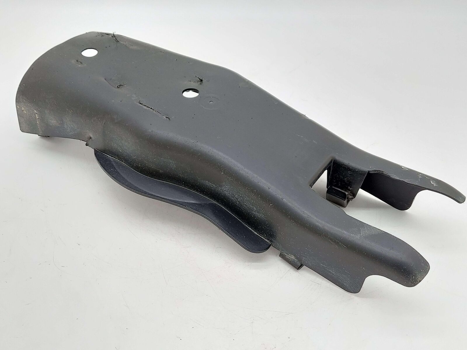 2019 Mercedes E63s AMG W213 Rear LH Lower Control Arm Cover *Gouged* A2133520700