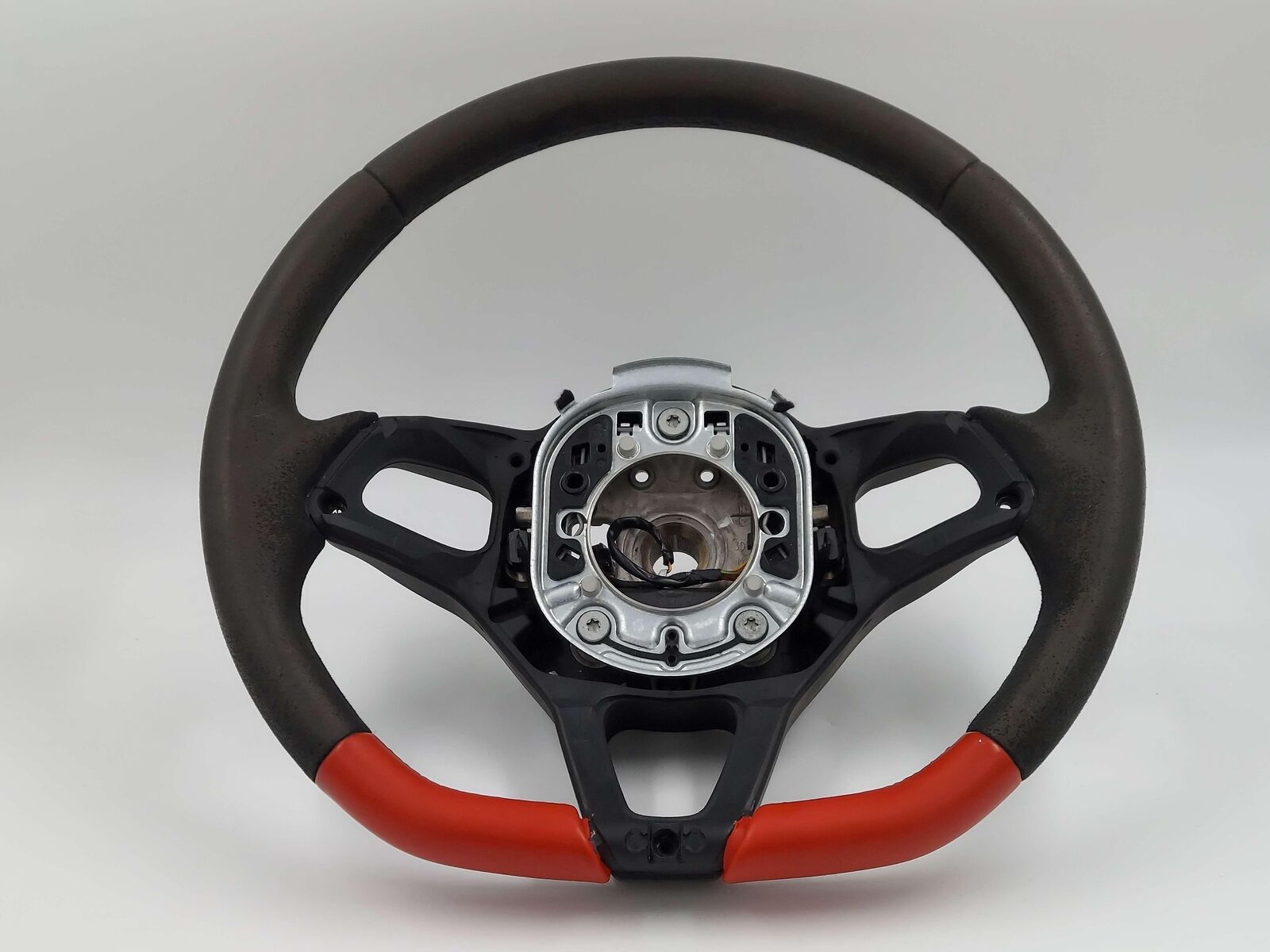 2016 MCLAREN 540C STEERING WHEEL BLACK & RED 309756981W58-AA *NOTE