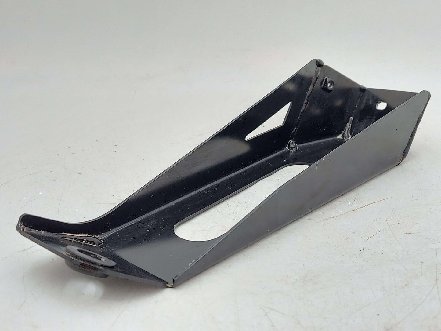 2018 Mclaren 570s Rear RH Right Rad Radiator Support Bracket Mount 11L0372CP