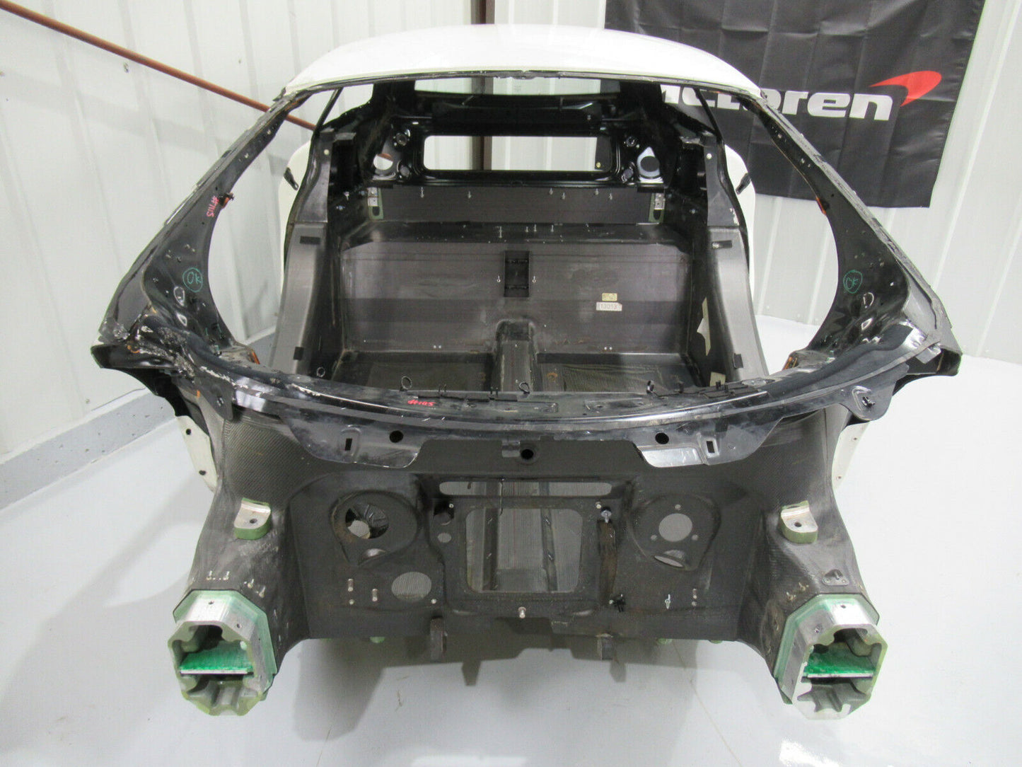 2016 16 MCLAREN 570S CHASSIS TUB MAIN FRAME SHELL COCKPIT DAMAGE  Monocoque