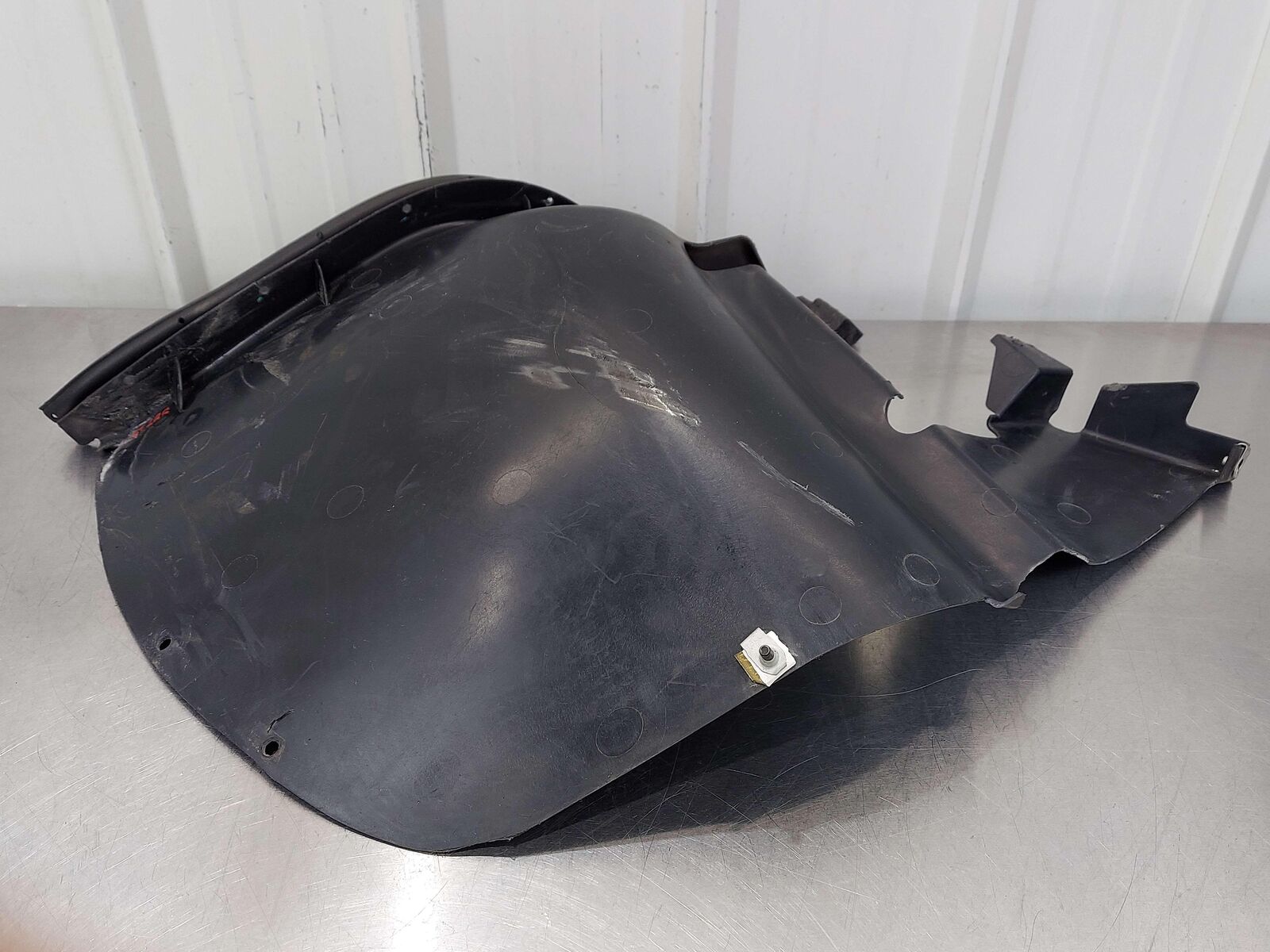 2006 FORD GT GT40 SUPERCAR REAR LEFT WHEEL LINER REARWARD *NOTE* 4G7V-6328345-AC