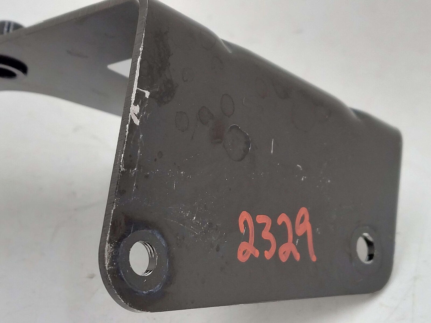 2023 McLaren Artura Shut Off Valve Bracket 16LA136CP