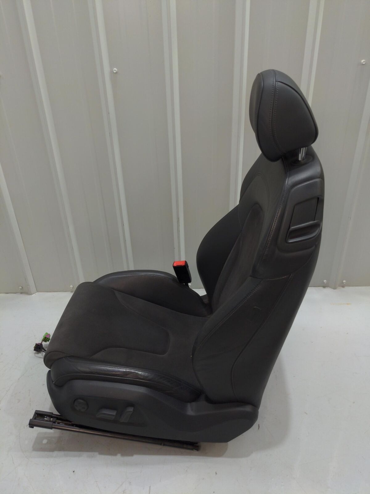 08-10 AUDI R8 Front Seat Lh Left Driver Black *outer Bolsters Has Wear* 54K KM'S