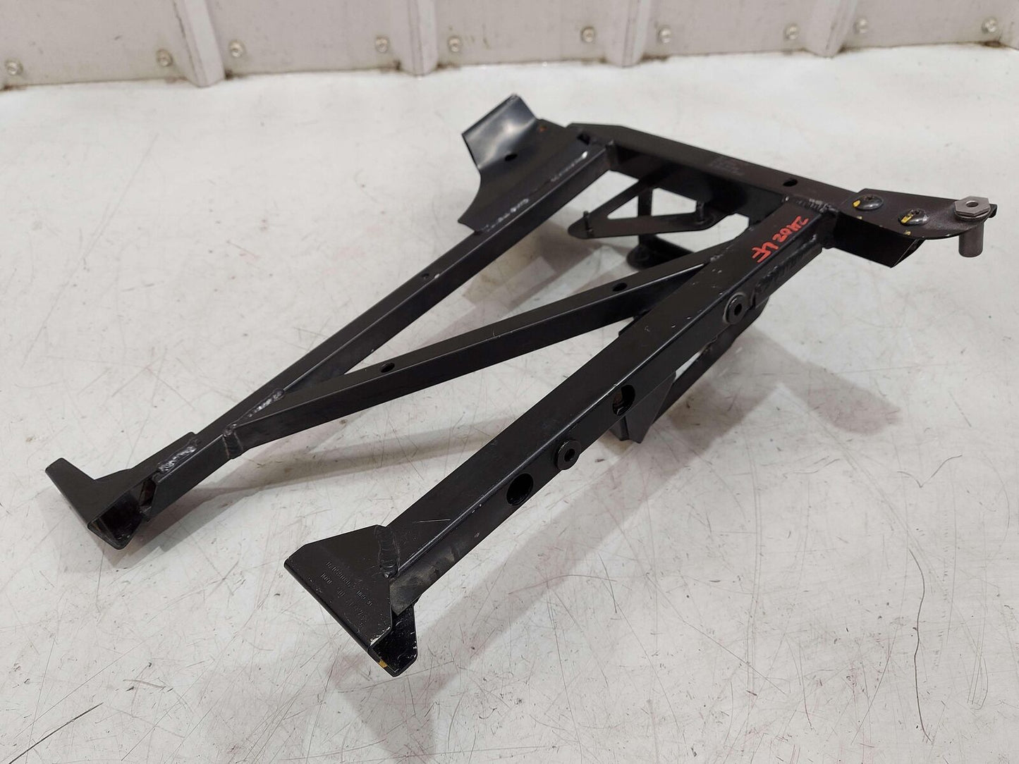 2018 LAMBORGHINI AVENTADOR S LP740-4 FRONT LEFT FRAME SUPPORT BRACKET 470806191E