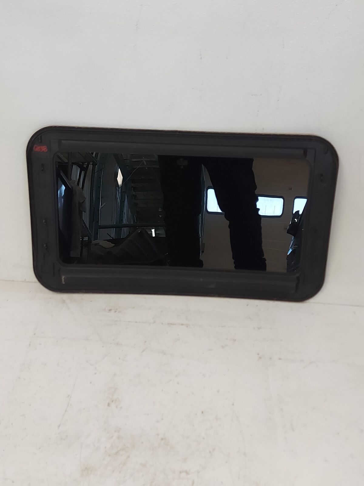 10-16 PORSCHE PANAMERA Roof Glass 97056421100 535697158 103K KM's