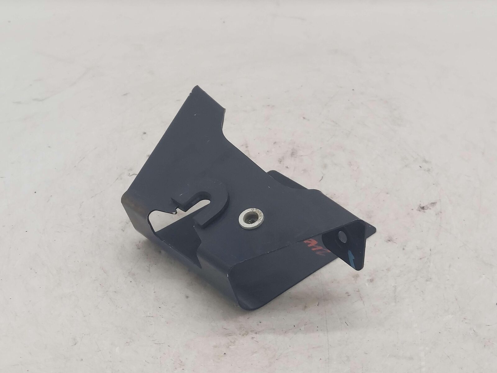 2017 MCLAREN 570S RIGHT BULKHEAD BRACKET MOUNT 13A6675CP