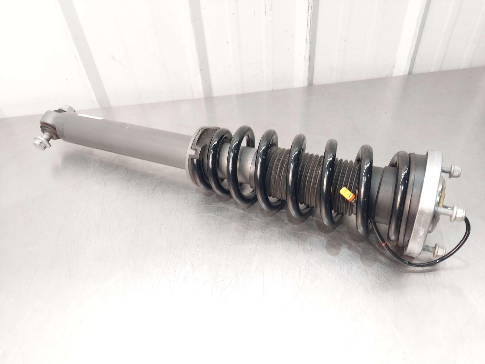 2024 ASTON MARTIN DB12 VOLANTE FRONT RIGHT SUSPENSION STRUT SHOCK ELECTRONIC