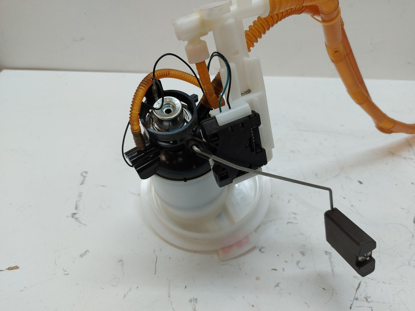 10-12 Mercedes GLK350 Fuel Pump A2044701494