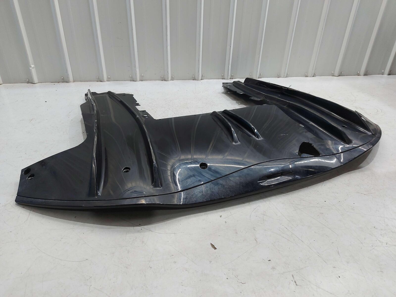 2021 MCLAREN GT REAR BUMPER LOWER DIFFUSER *CRACKED HOLES SCRATCHES* 22AC390GP