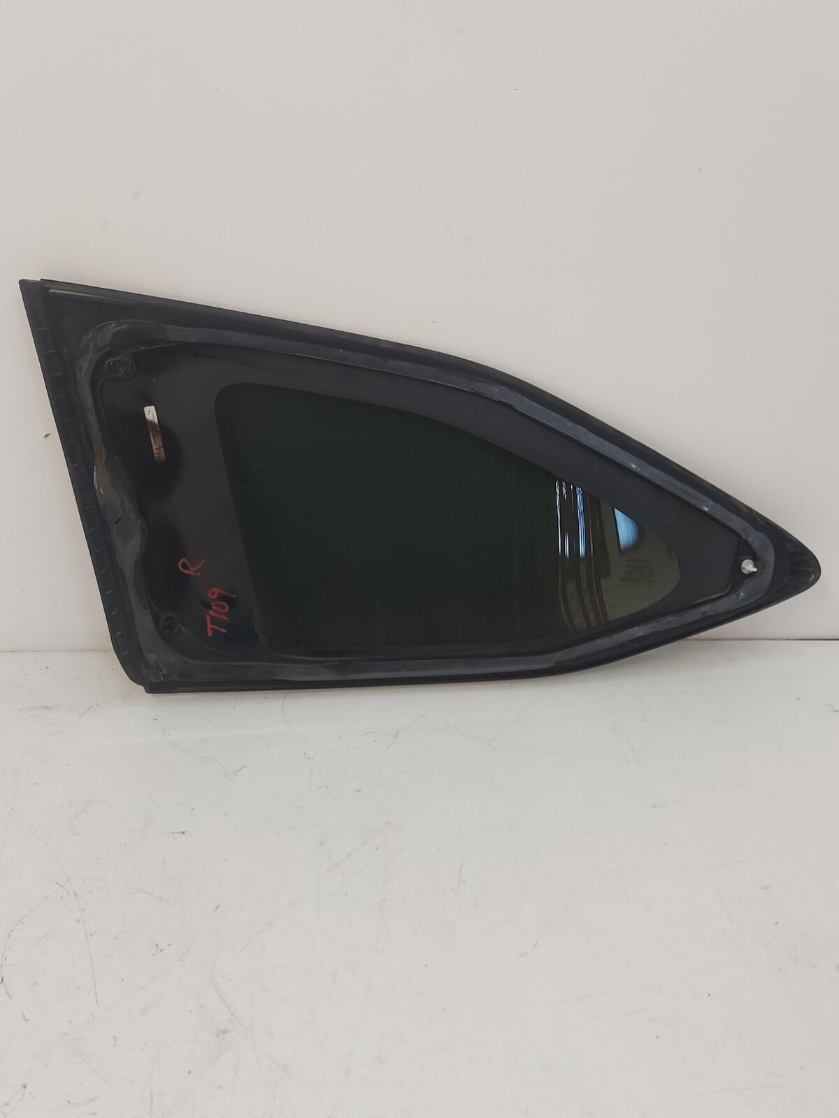 20-22 TOYOTA HIGHLANDER RH Right Quarter Glass Window *Moulding Scuffed*