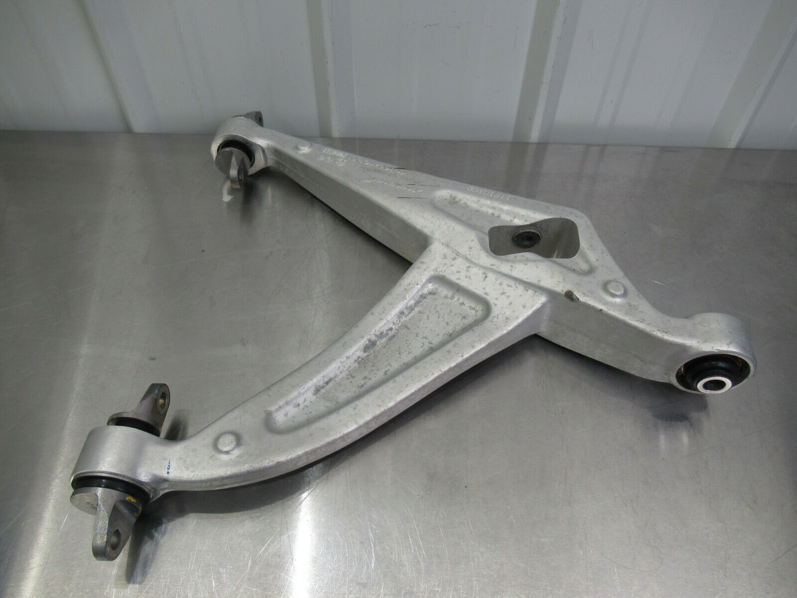 T020 2016 16 MCLAREN 570S LH LEFT REAR LOWER CONTROL ARM UNDER 1000 MILES