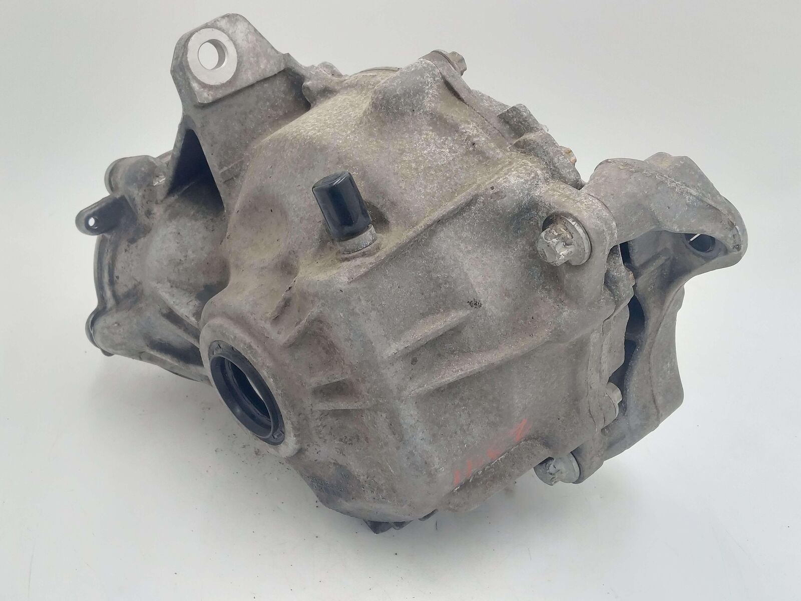 14-18 Mercedes W218 CLS63S AMG FRONT CARRIER DIFF DIFFERENTIAL A2213350100