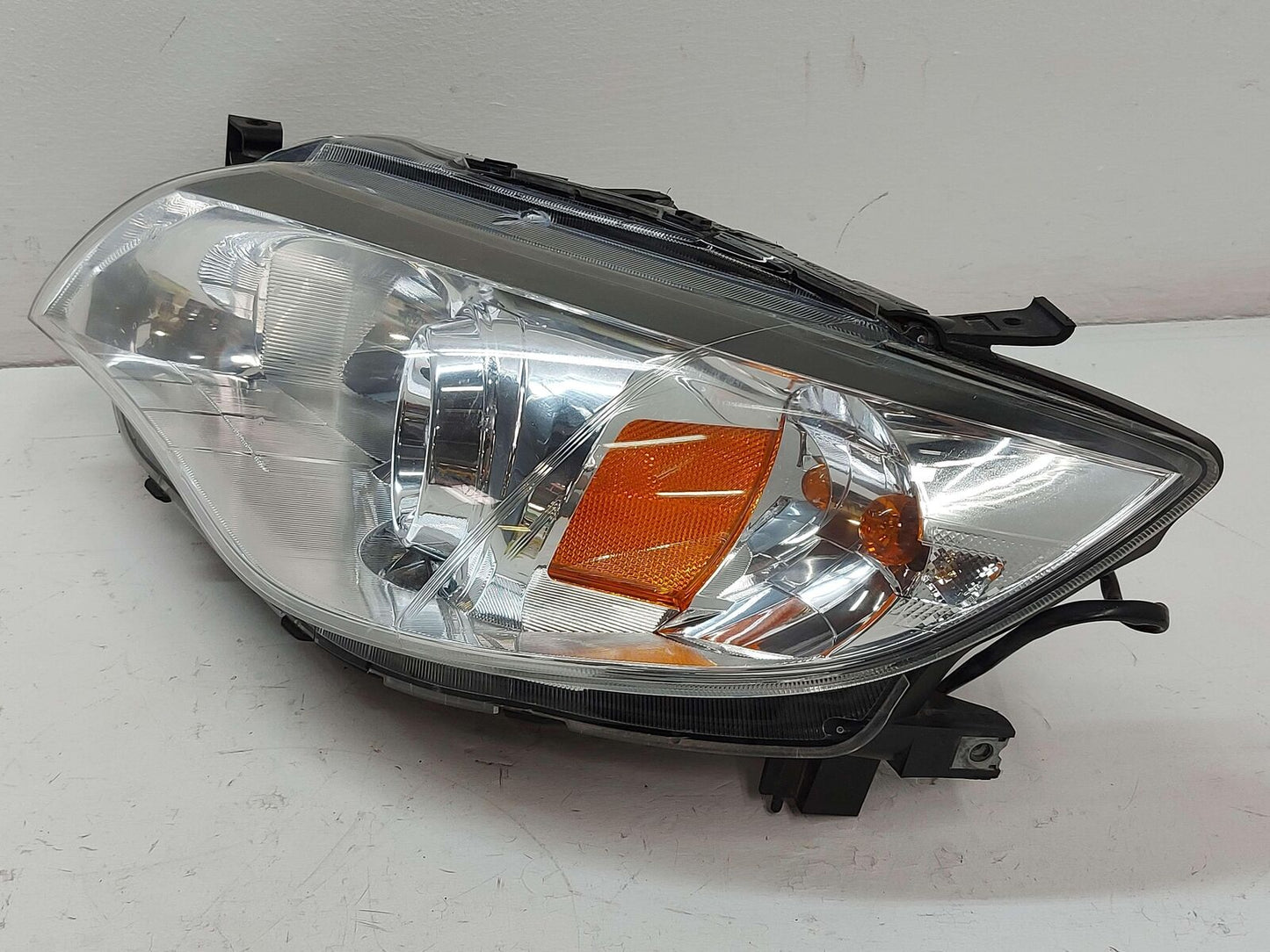 12-14 SUBARU IMPREZA WRX FRONT LEFT HEADLIGHT HEADLAMP HALOGEN *NOTE