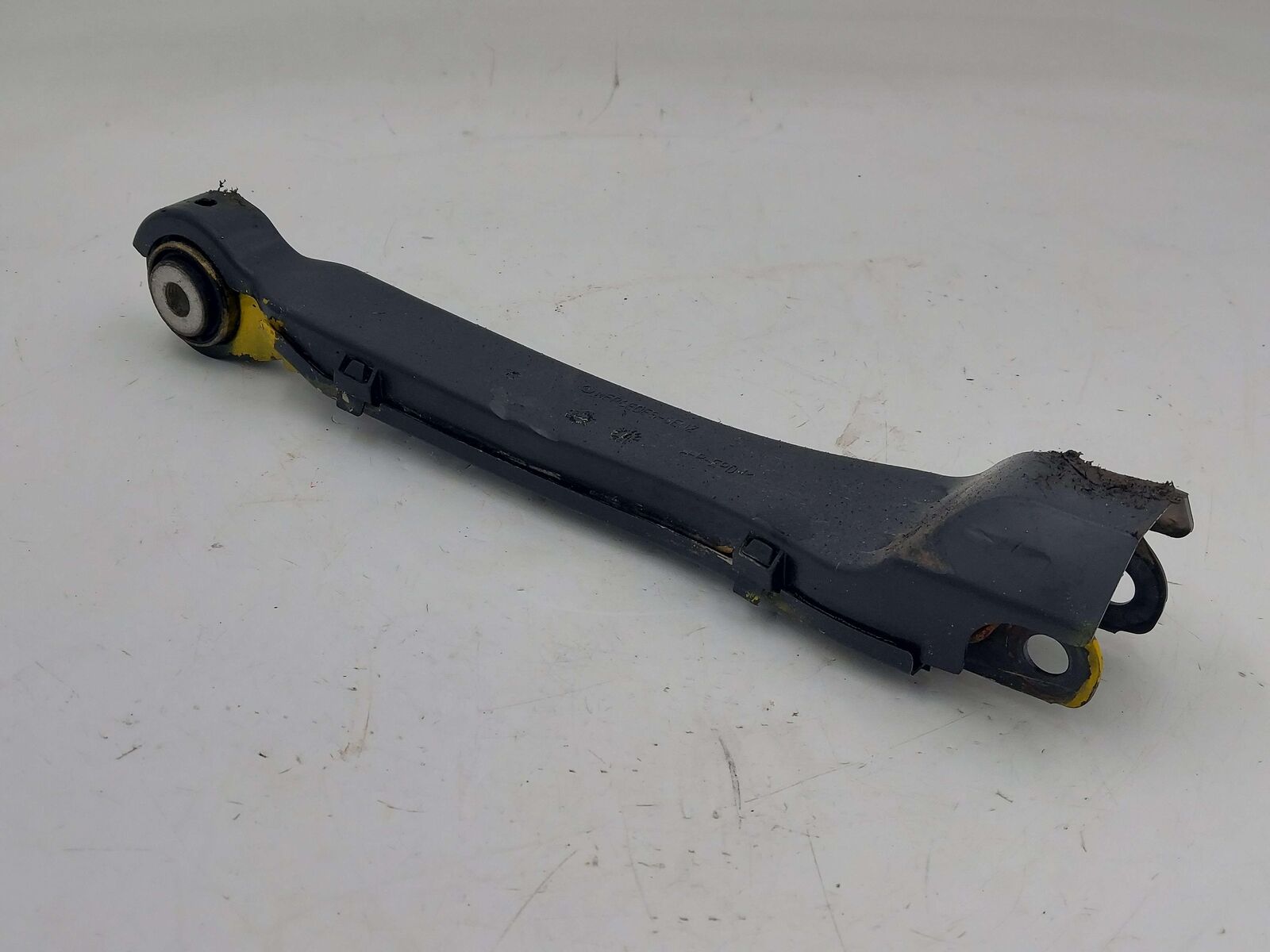 12-20 Mercedes W218 CLS63S AMG REAR LEFT LOWER CONTROL ARM THRUST ARM