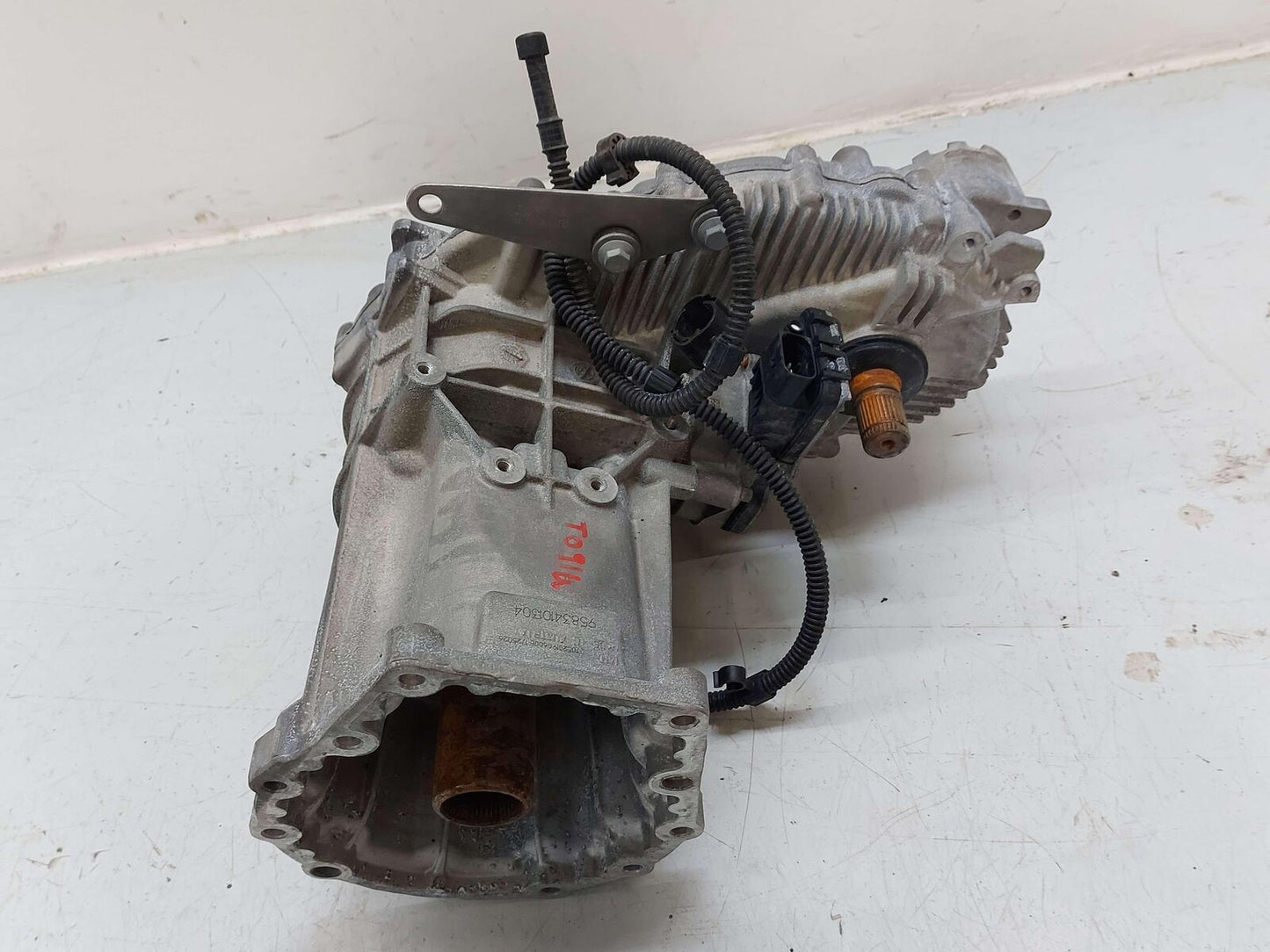 11-18 PORSCHE CAYENNE GTS 958 3.6L NFD TRANSFER CASE 95834101304 0C2927755AA