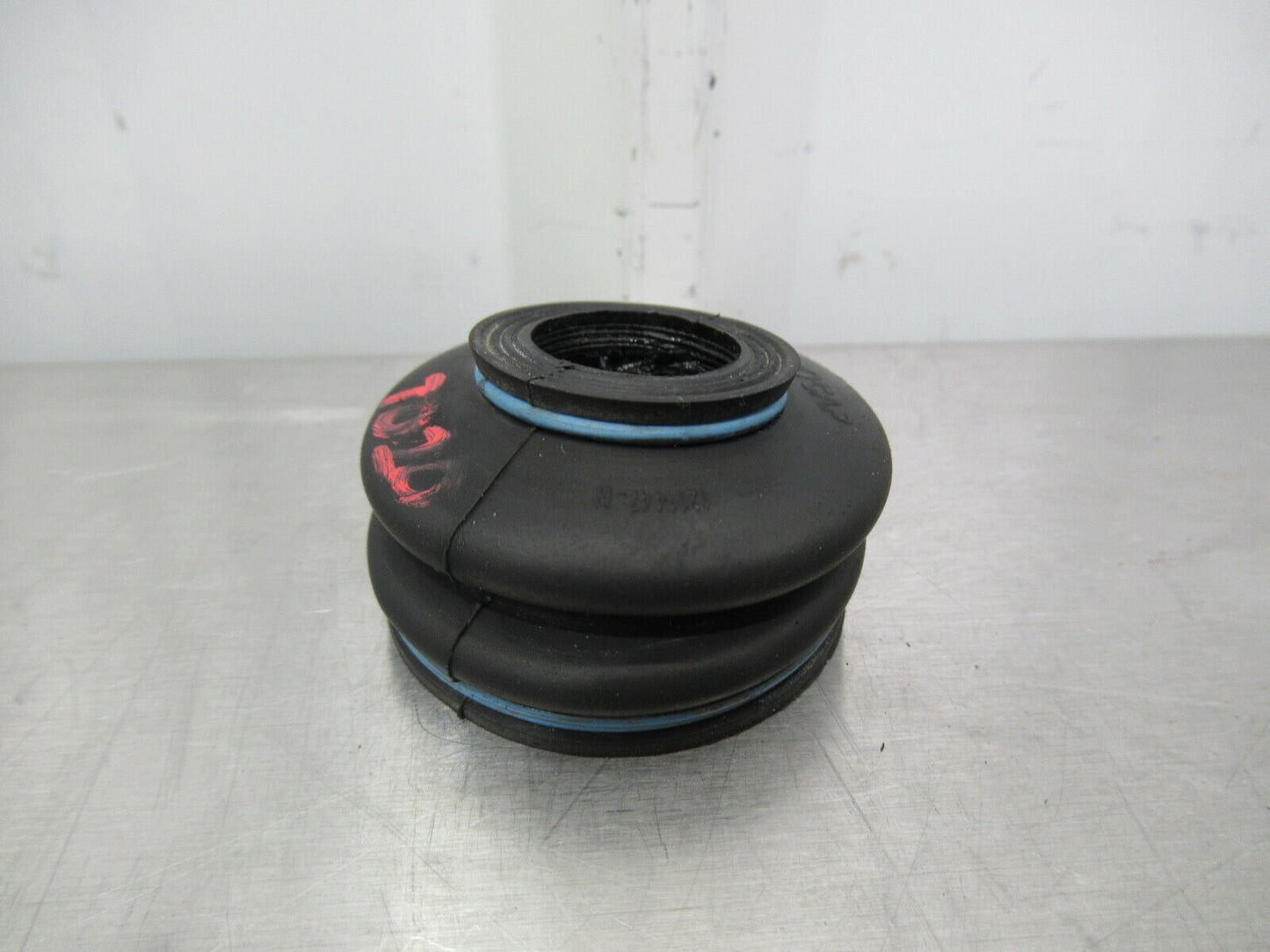 T020 2016 16 MCLAREN 570S BALLJOINT BOOT 