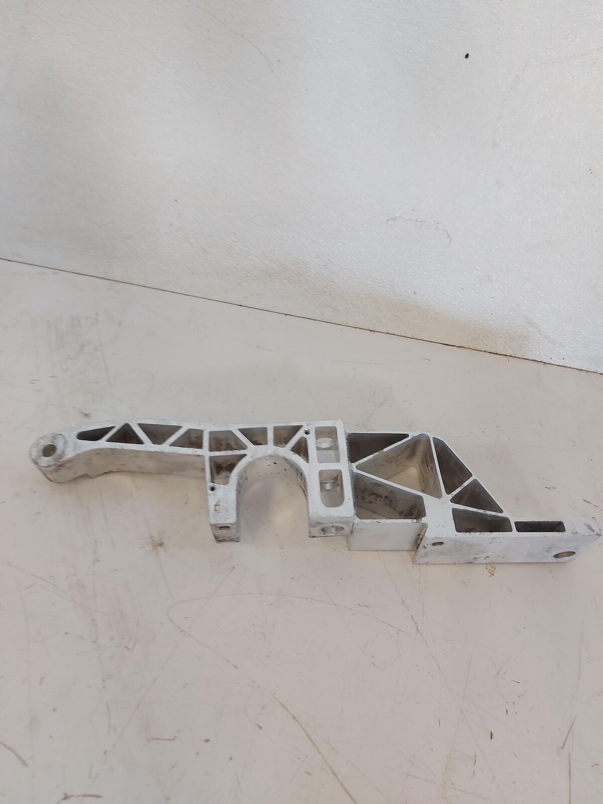 2012 Porsche Panamera RH Right Sub frame Crossmember Bracket 970341114