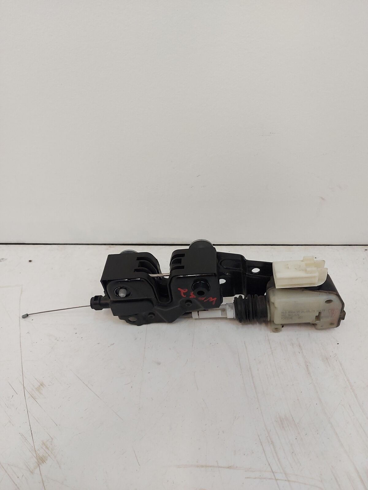 2020 PORSCHE 911 992 CARRERA 4S Lid Latch 992962626 Latch And Actuator