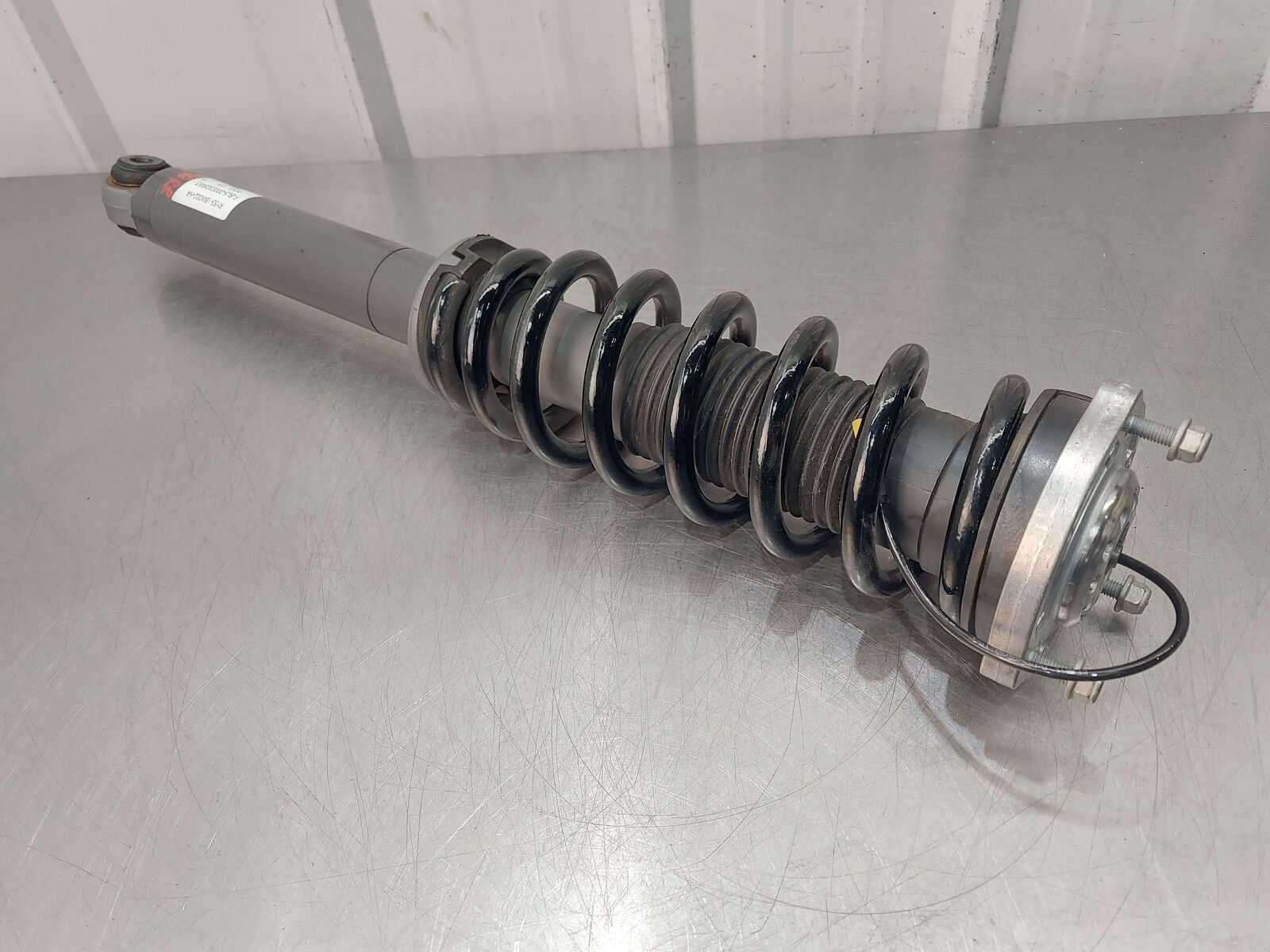 2024 ASTON MARTIN DB12 VOLANTE REAR RIGHT SUSPENSION STRUT SHOCK ELECTRONIC