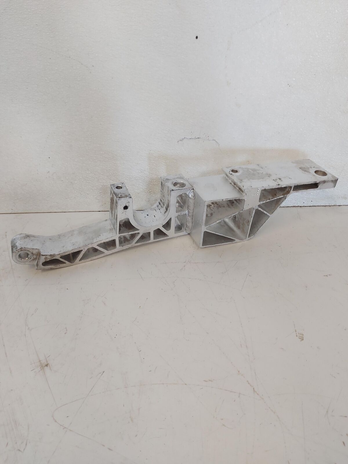 2012 Porsche Panamera RH Right Sub frame Crossmember Bracket 970341114