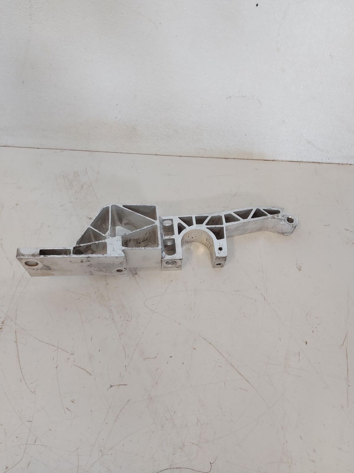 2012 Porsche Panamera RH Right Sub frame Crossmember Bracket 970341114