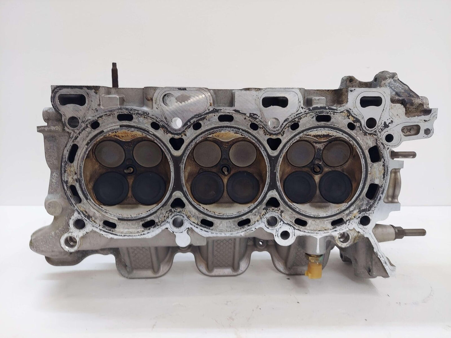 11-17 Ford Mustang 3.7L RH Right Engine Cylinder Head DG1E-6090-AA 86K KMS *NOTE