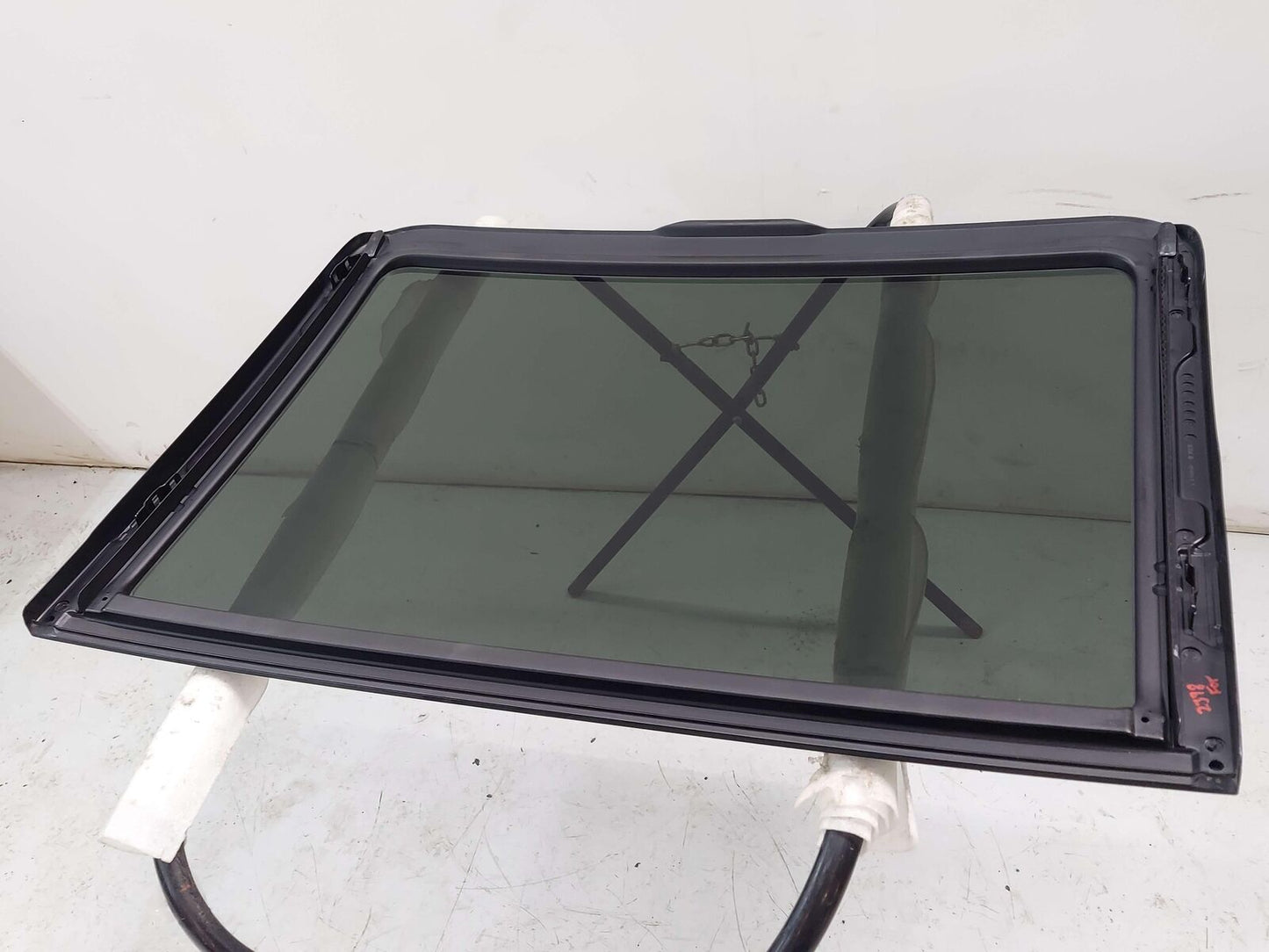 11-18 PORSCHE CAYENNE 958 S E-HYBRID FRONT SUN ROOF GLASS 7P0877055