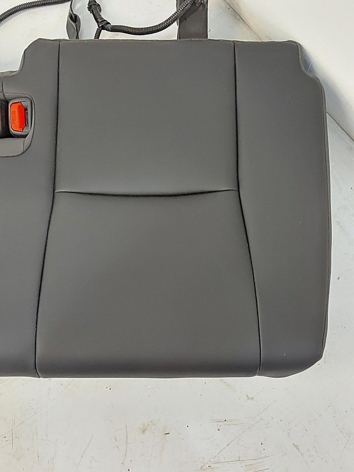 2020 TOYOTA HIGHLANDER 3RD ROW Back Seat Lower BOTTOM *DENTS* Black Vinyl