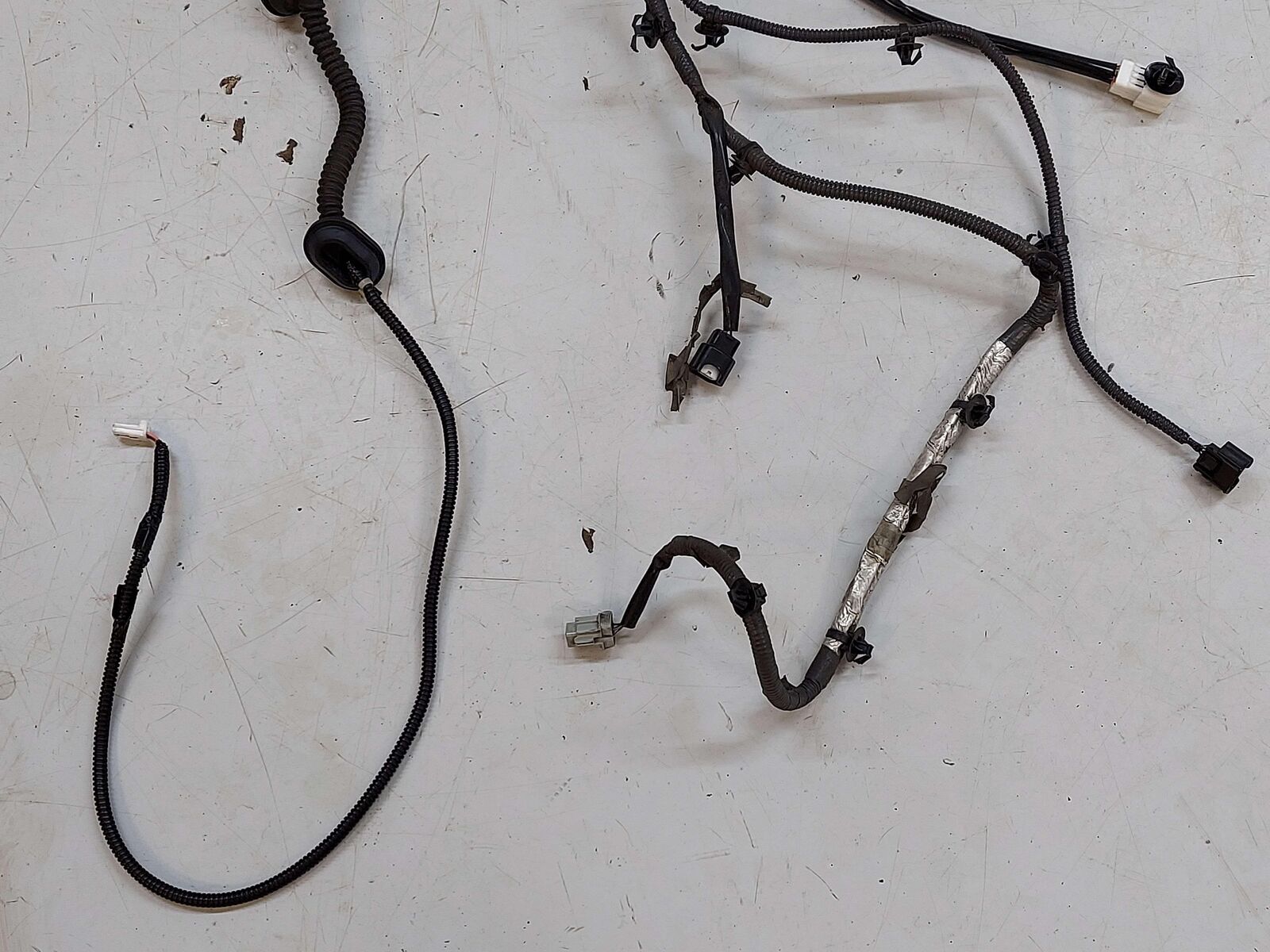 2009 Nissan GTR GT-R R35 RH Right Body Wiring Wire Harness 24017JF10B 60K KMS