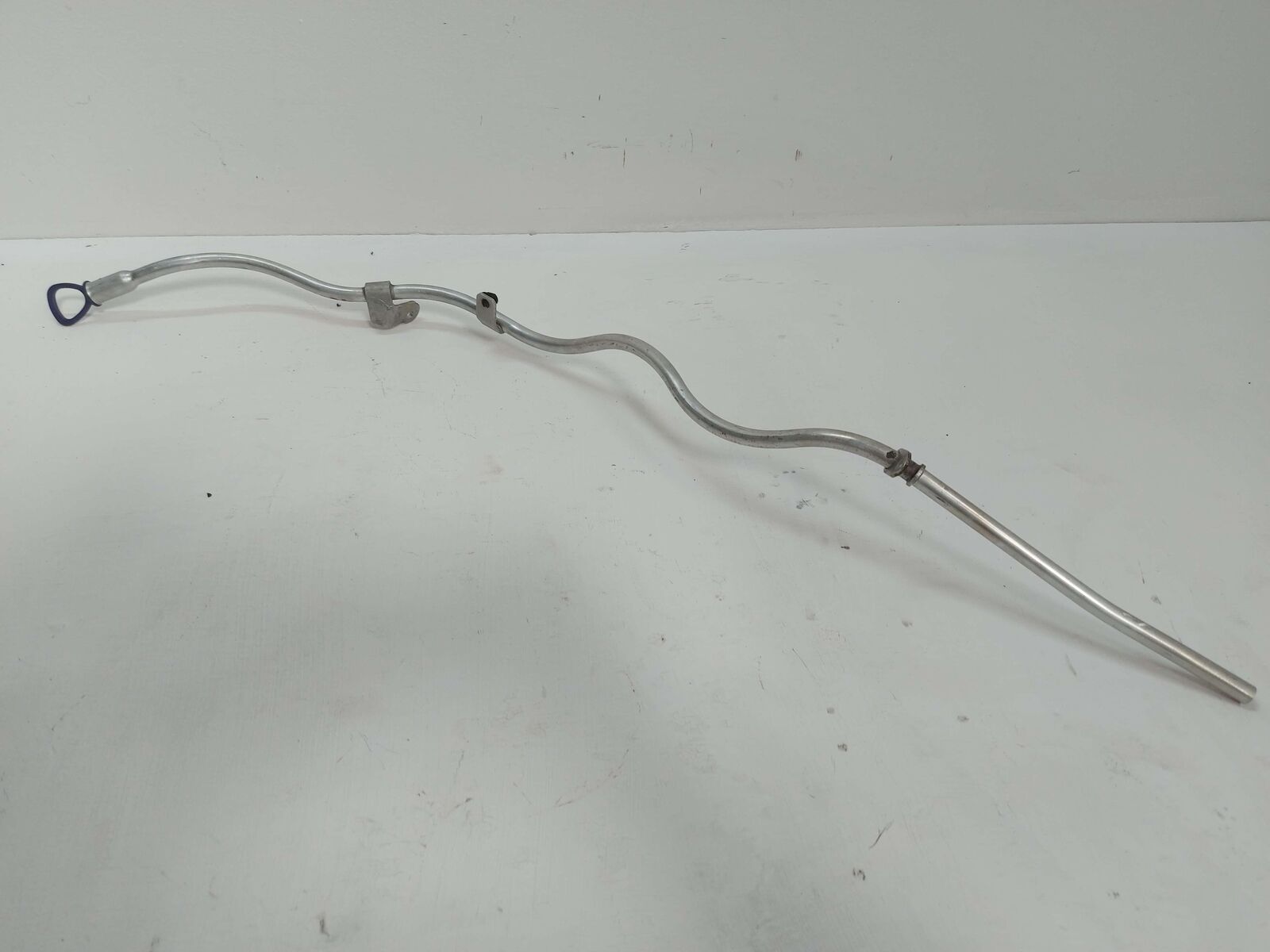 2015 MERCEDES GL63 AMG X166 5.5L ENGINE OIL DIPSTICK W/ TUBE 157.982