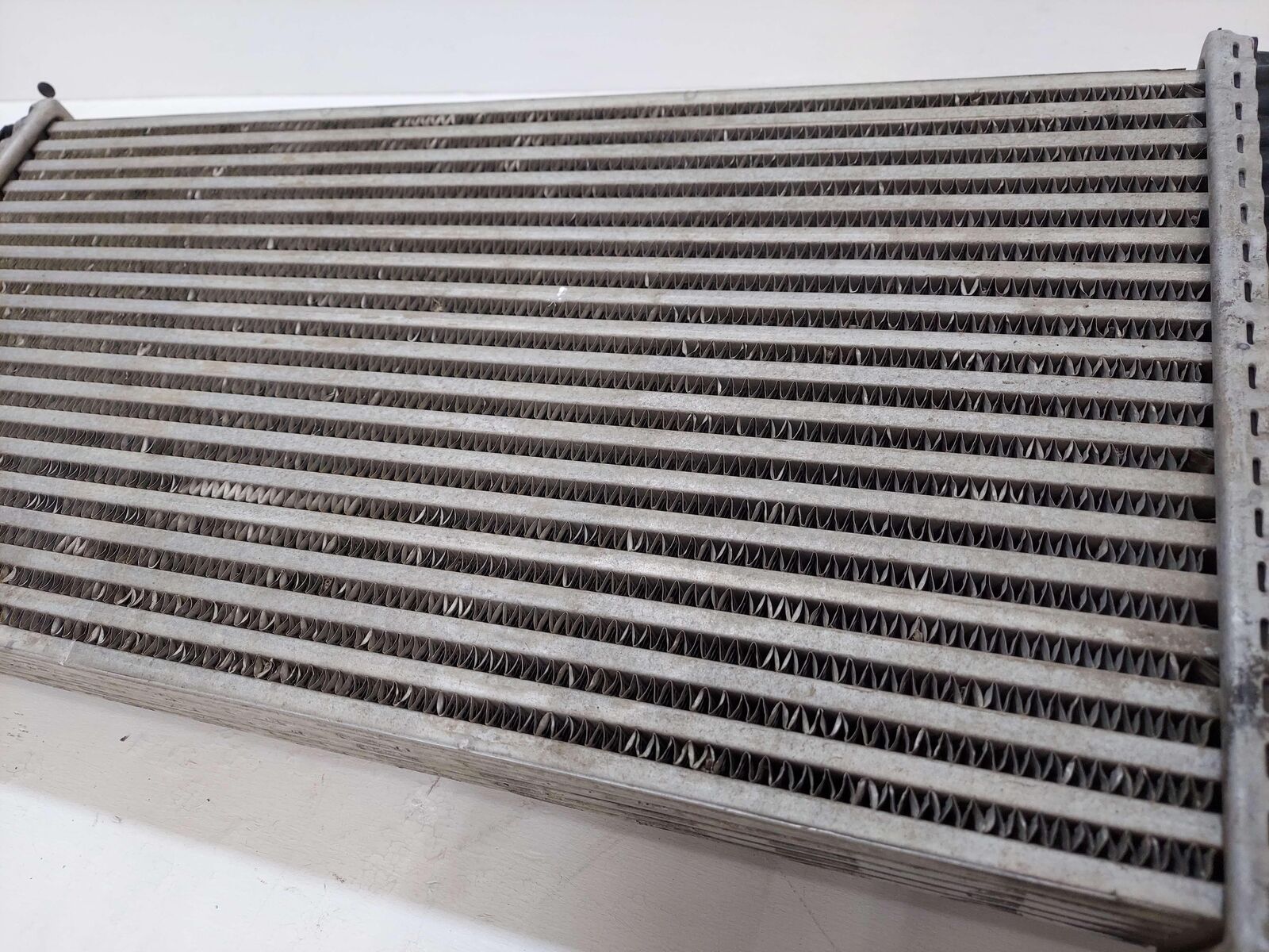 10-12 MERCEDES GL350 X164 INTERCOOLER 1645001700 *BENT FINS*