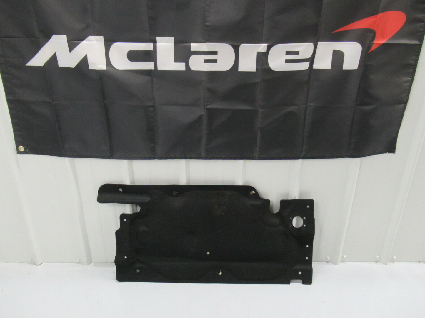 T020 2016 16 MCLAREN 570S MAIN LOWER FIREWALL INSUALTION 13B0142CP