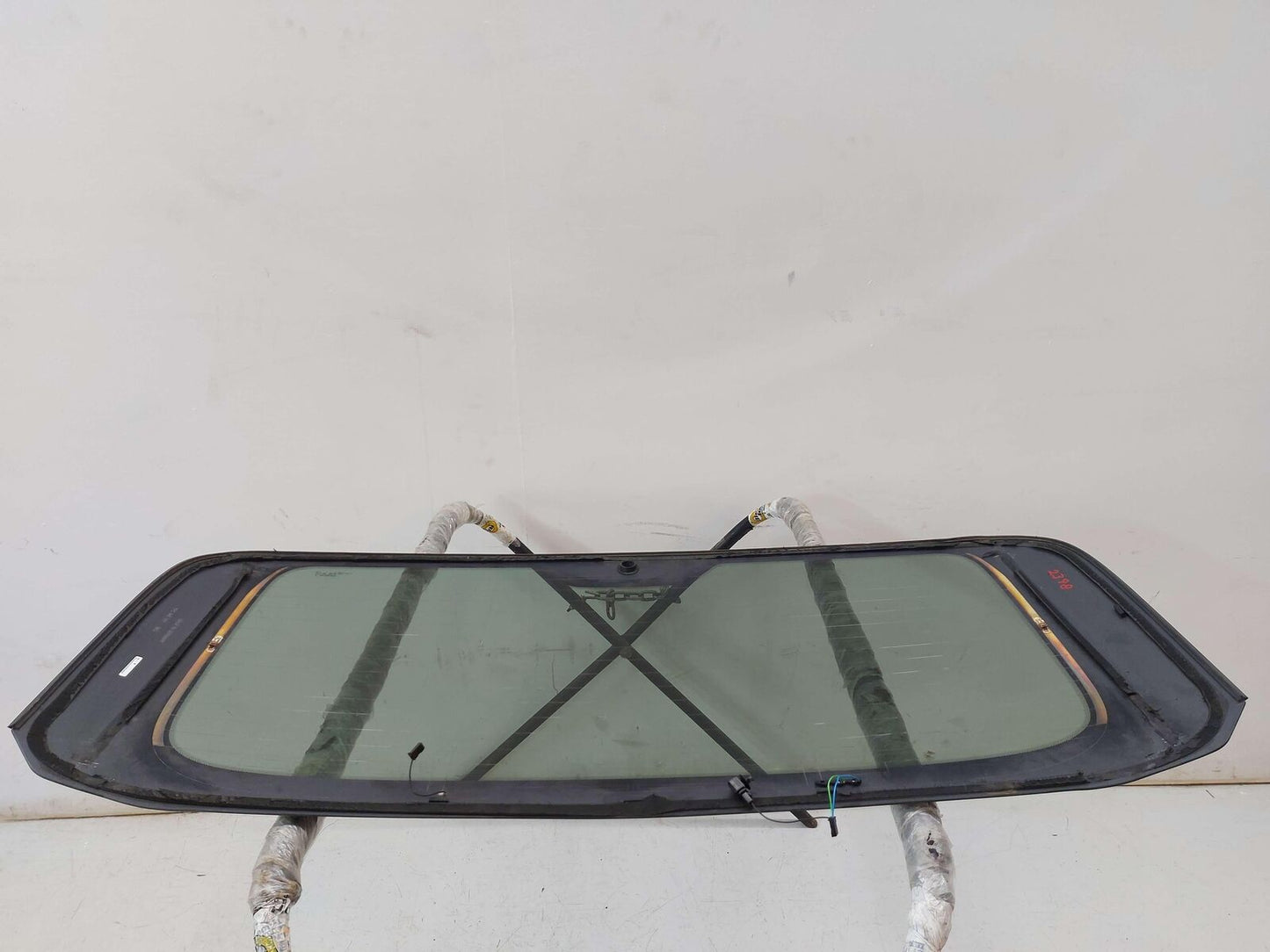 11-18 PORSCHE CAYENNE 958 S E-HYBRID REAR WINDOW GLASS 7P5845051 95854501115